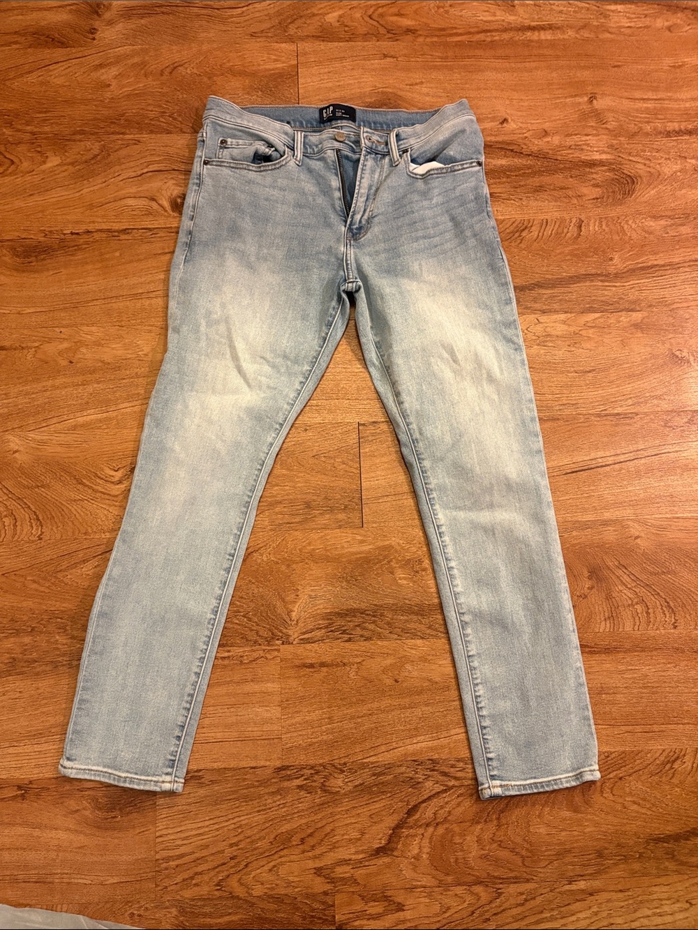 GAP Men's Slim Straight Jeans - Light Blue Wash